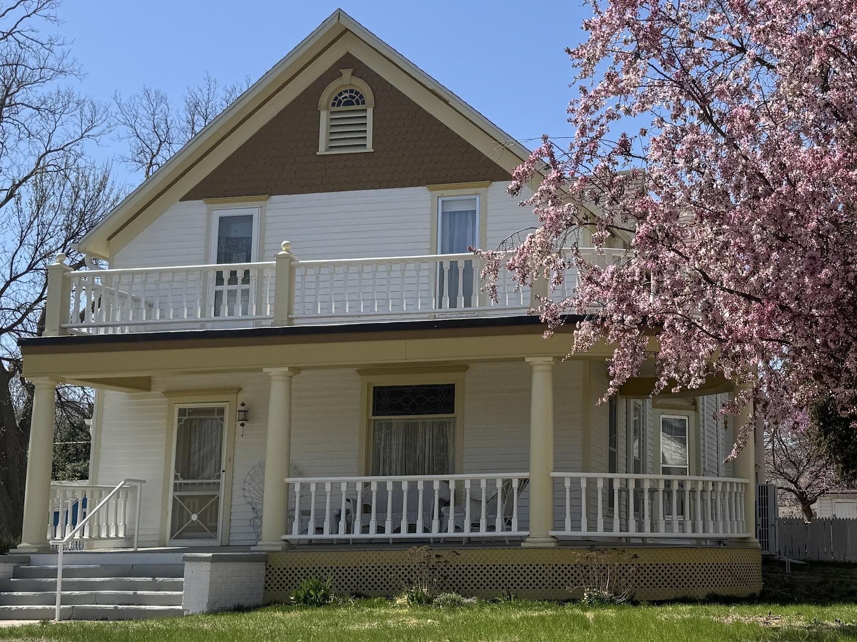 Cather Second Home Guest House