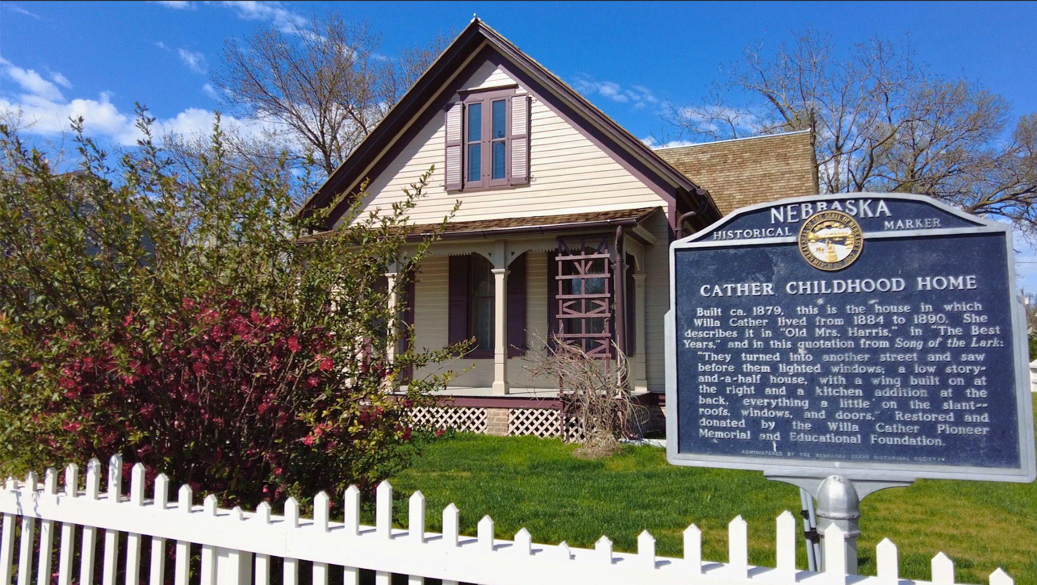 Willa Cather Childhood Home exterior and fence