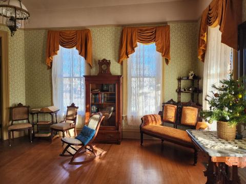 Willa Cather Childhood Home parlor at holidays
