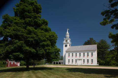 dw8a0987_meetinghouse_w_bunting_schoolhouse_tom_doane_7518.jpeg Jaffrey Meeting House